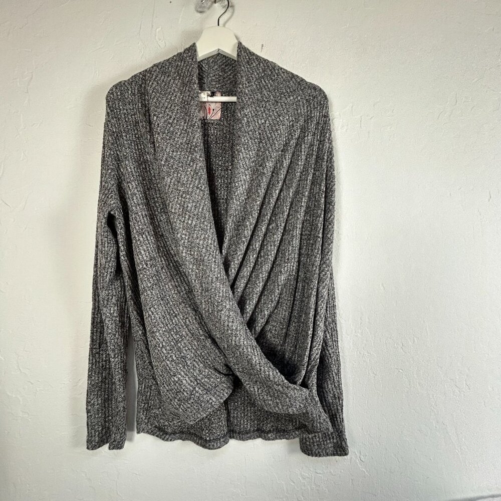 Anthropologie Akemi + Kin Women Large Gray Twisted Wrap Knit Long Sleeve Sweater